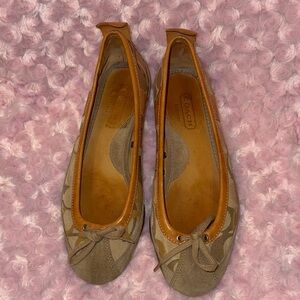 Coach Jenilee Flats